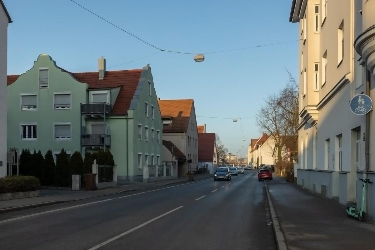 Kaza Guesthouse, Centrally Located 2 & 3 Bedroom Apartments In Augsburg Zewnętrze zdjęcie