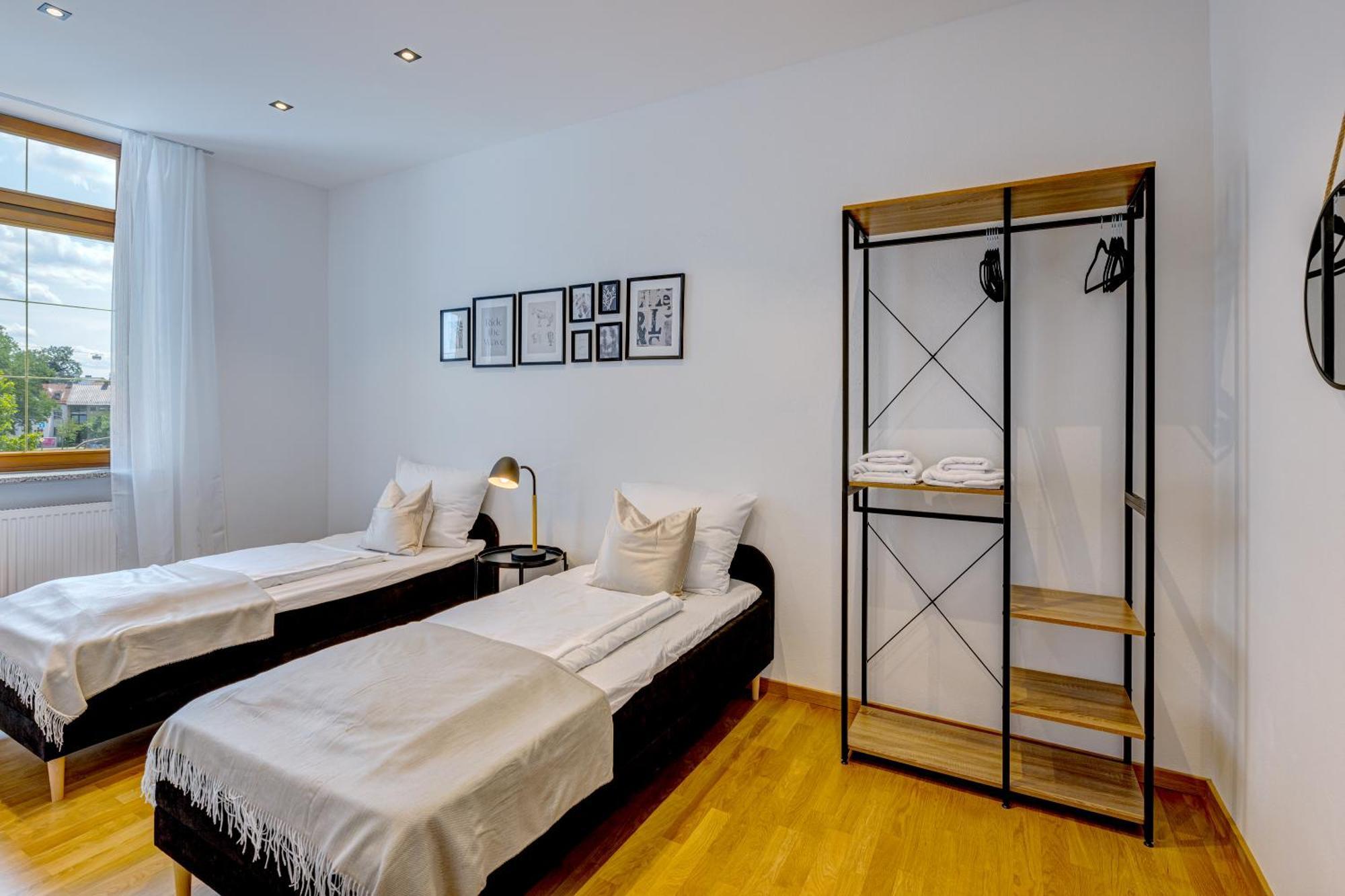 Kaza Guesthouse, Centrally Located 2 & 3 Bedroom Apartments In Augsburg Zewnętrze zdjęcie