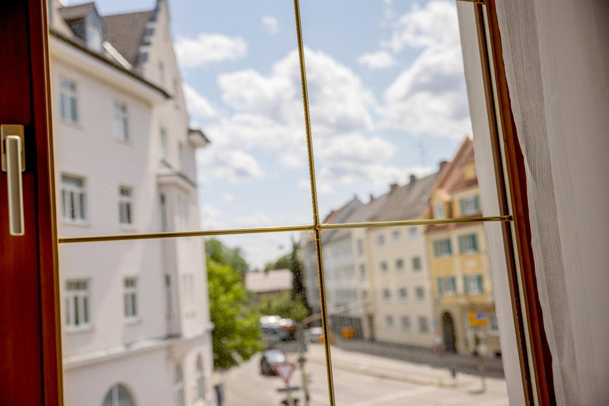 Kaza Guesthouse, Centrally Located 2 & 3 Bedroom Apartments In Augsburg Zewnętrze zdjęcie