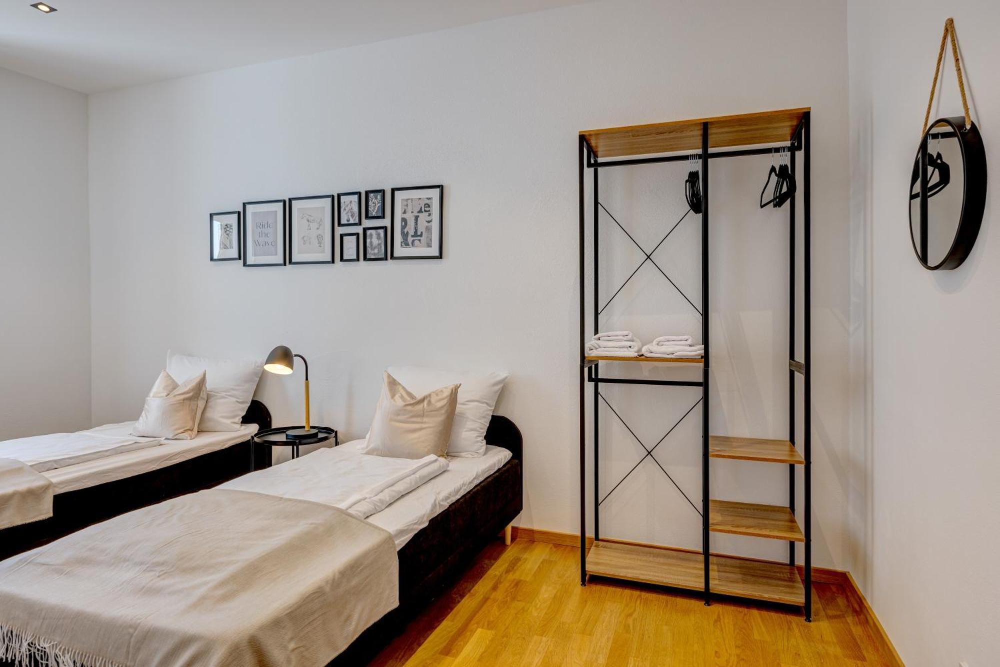 Kaza Guesthouse, Centrally Located 2 & 3 Bedroom Apartments In Augsburg Zewnętrze zdjęcie