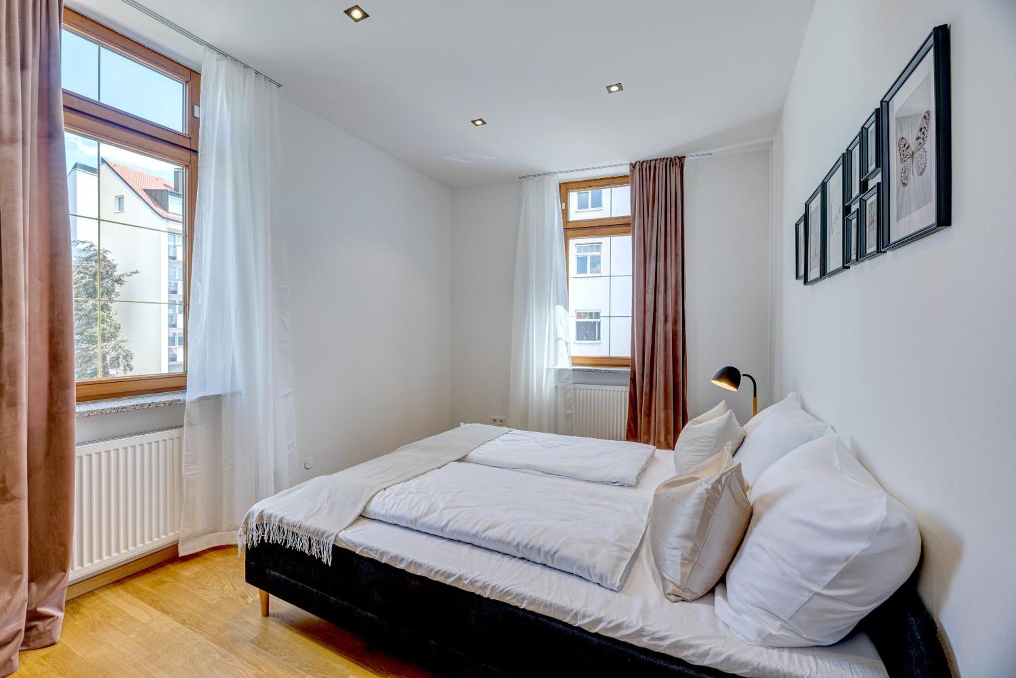Kaza Guesthouse, Centrally Located 2 & 3 Bedroom Apartments In Augsburg Zewnętrze zdjęcie