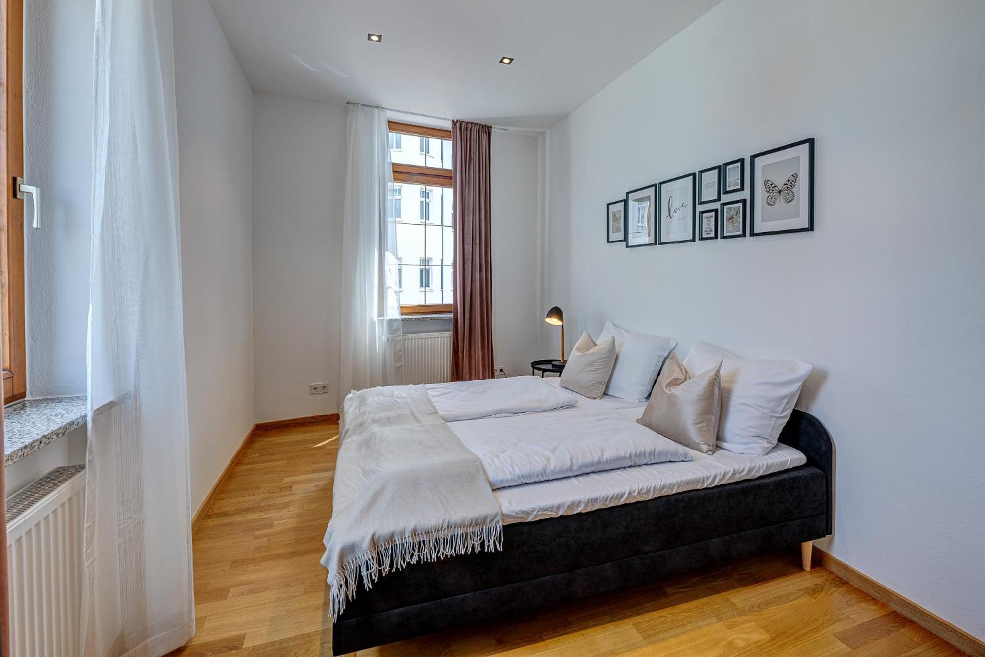 Kaza Guesthouse, Centrally Located 2 & 3 Bedroom Apartments In Augsburg Zewnętrze zdjęcie