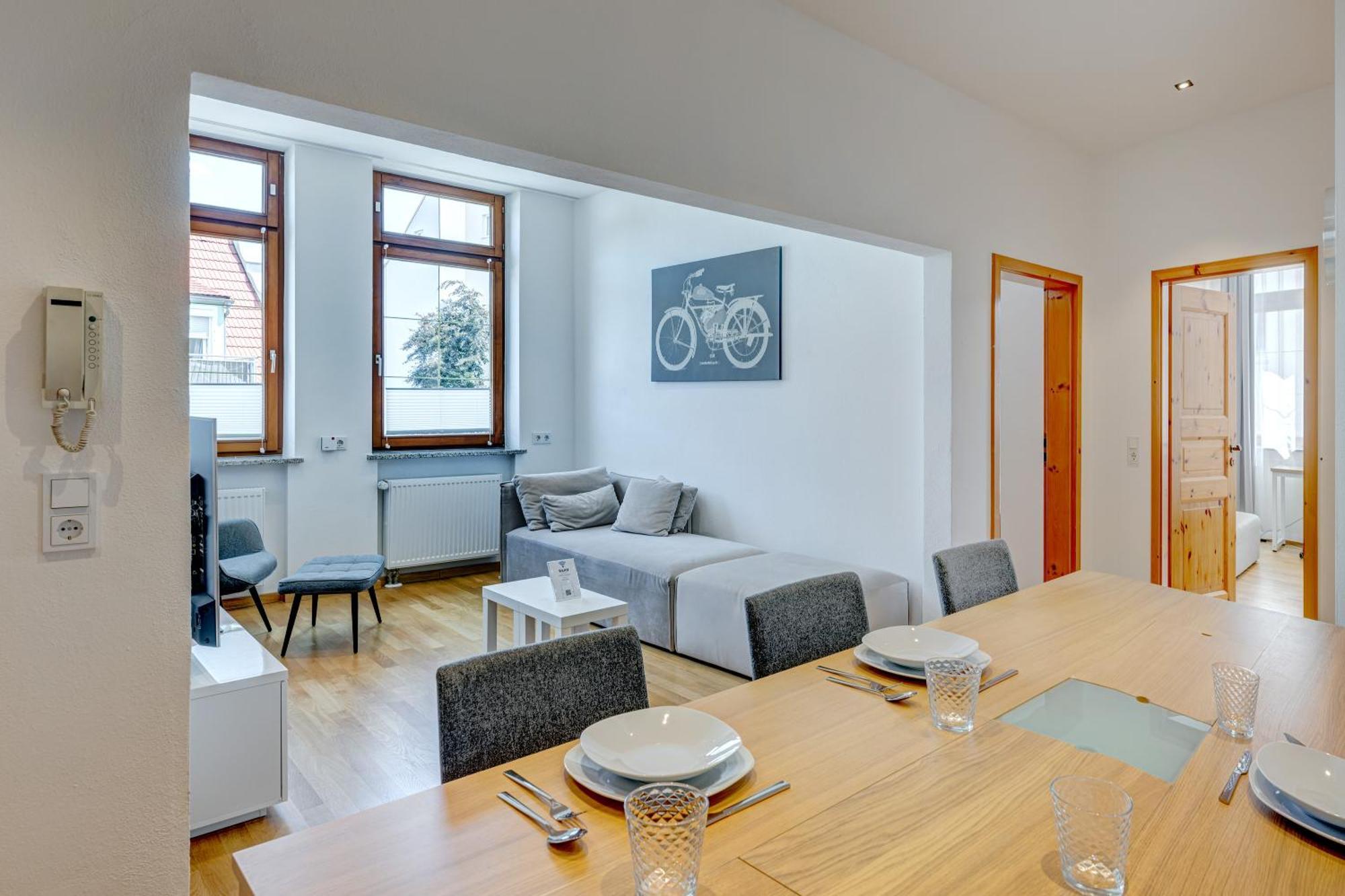 Kaza Guesthouse, Centrally Located 2 & 3 Bedroom Apartments In Augsburg Zewnętrze zdjęcie